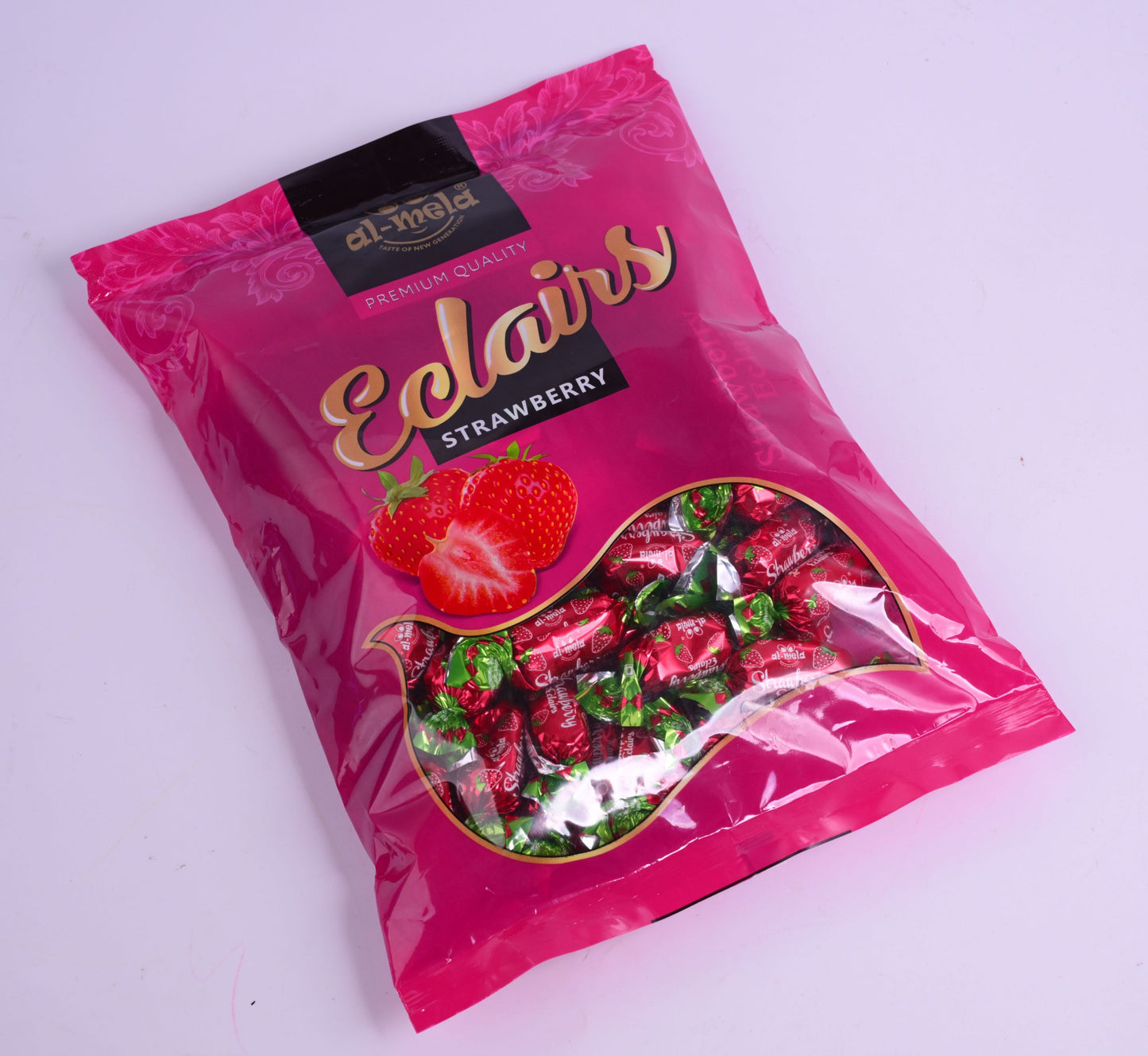 MEGA STRAWBERRY ECLAIRS POUCH 750g